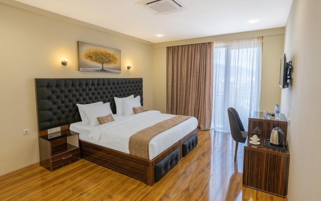 Hotel Residence Plaza Tbilisi Exterior photo